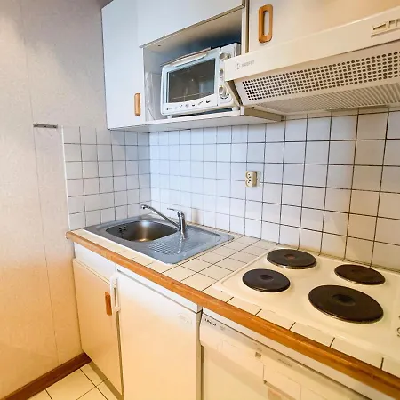 아파트 Confortable Avec Balcon, Pres Des Pistes Et Commerces - Fr-1-502-502
